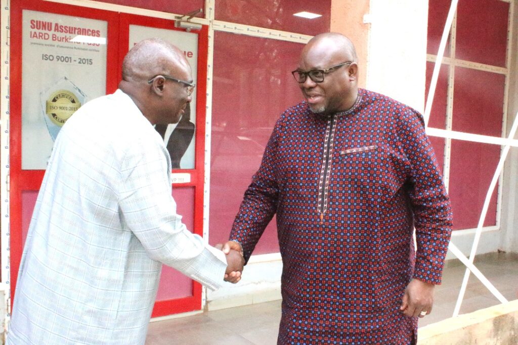 SALUTATION DES DEUX DG